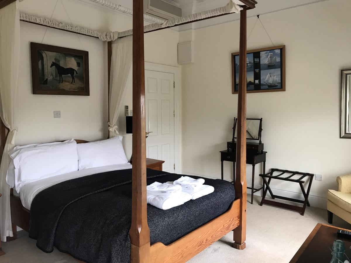 Отель Emlagh House Дингл Экстерьер фото